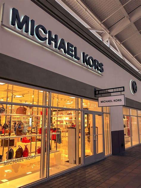 Michael Kors store outlet